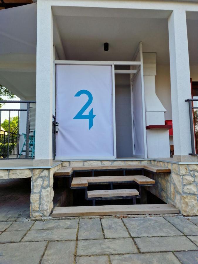 Anna24 Holidays Vantacici Εξωτερικό φωτογραφία